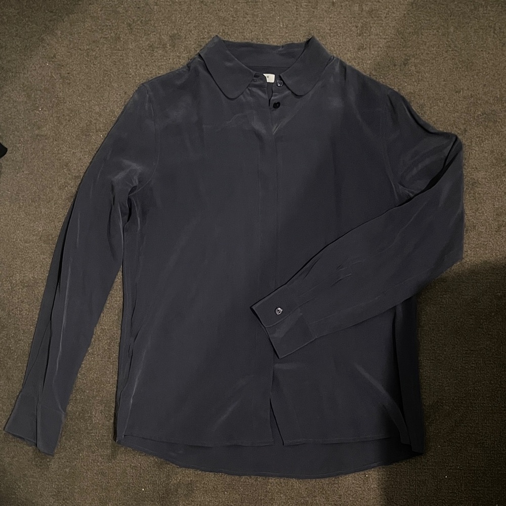 Everlane Women's Dark Blue 100% Silk Button-Down Shirt